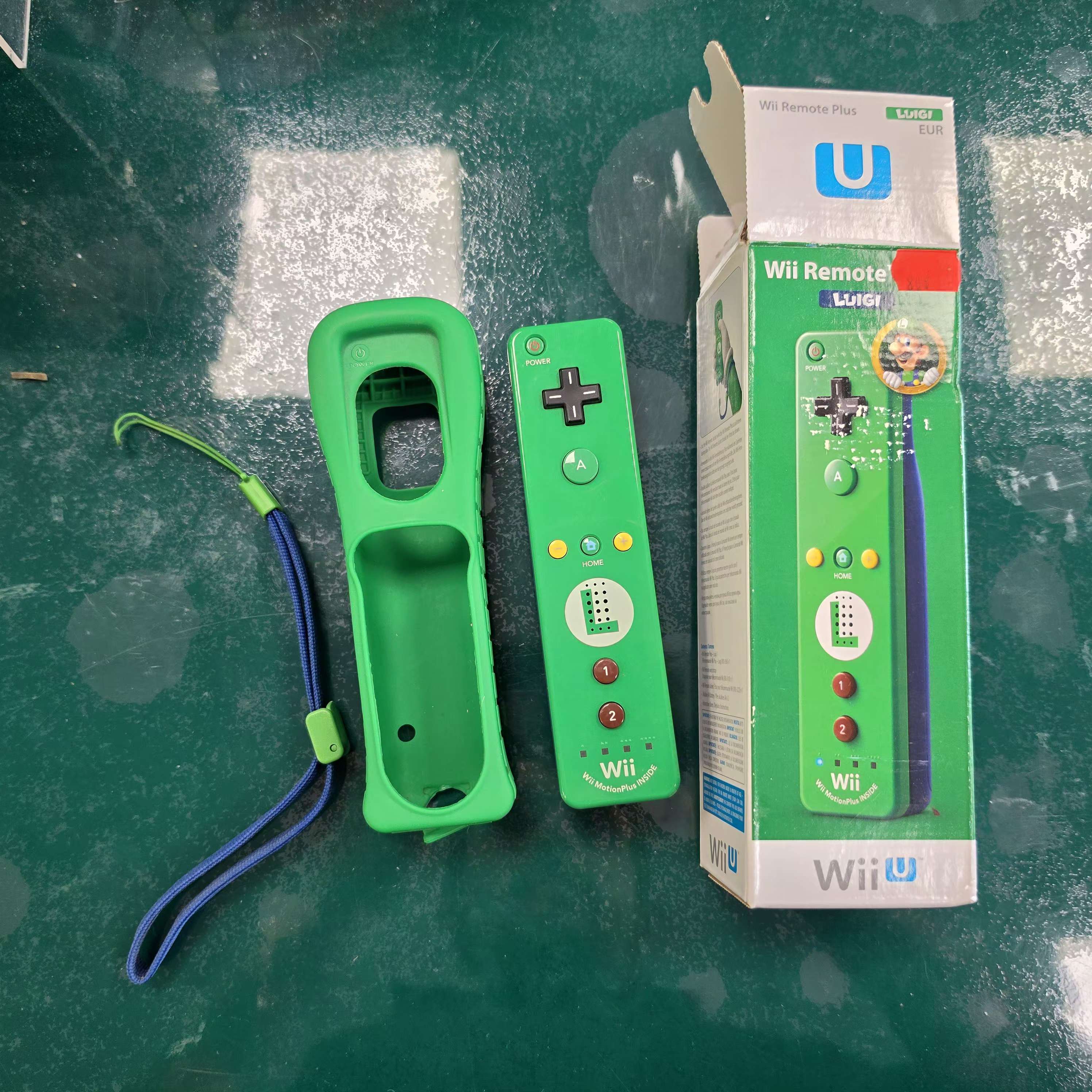 Manette WiiMote Édition Luigi